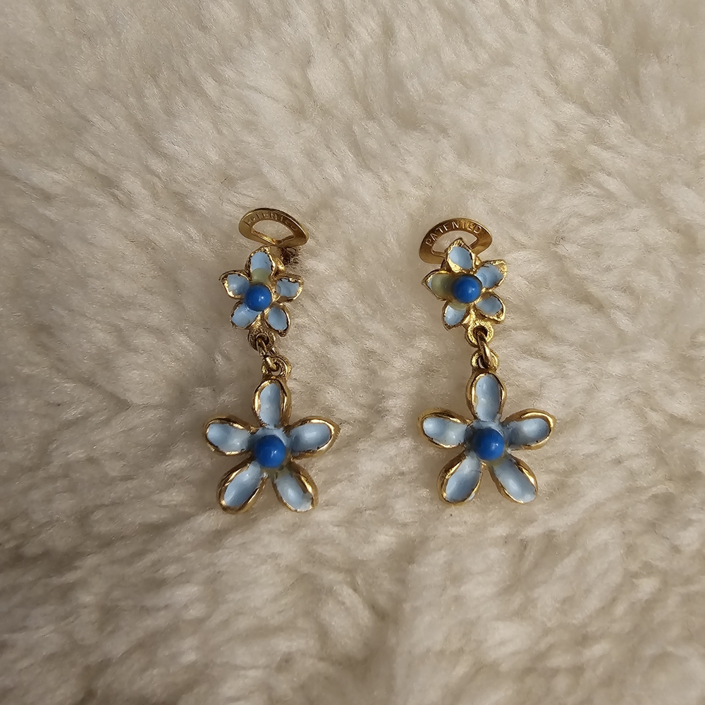 Vintage Blue Daisy Enamel Drop Clip-On Earrings